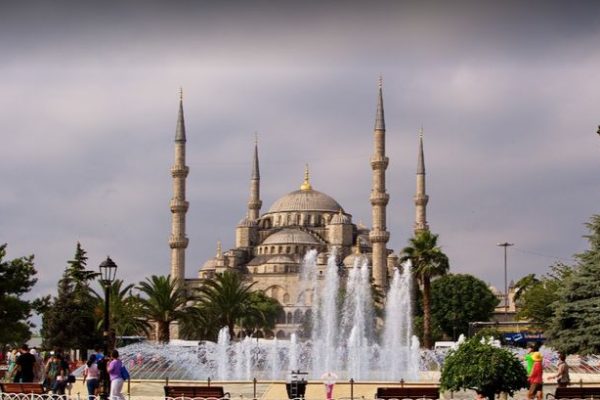 جامع السلطان أحمد اسطنبول – (الموقع + مواعيد العمل +الخدمات)