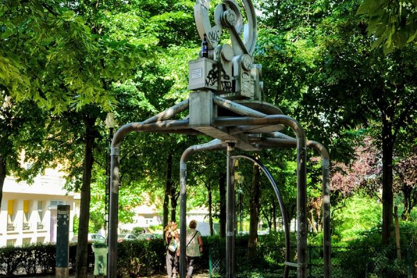 الحدائق الخضراء رينيه دومون في باريس : مكان رائع للتنزة والاسترخاء
